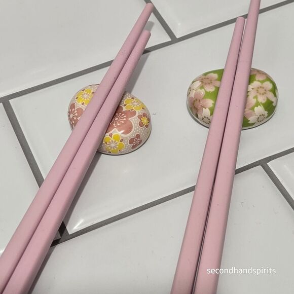 2 Sets of Pink Chopsticks And Coordinating Rests GIFT BAGGED - Picture 11 of 11